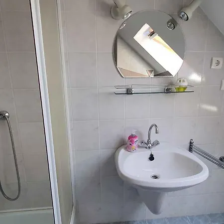 Διαμέρισμα In Zamardi/balaton 20348 *